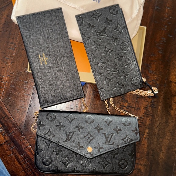 Crossbody and Wallet Set - Picture 3 of 3